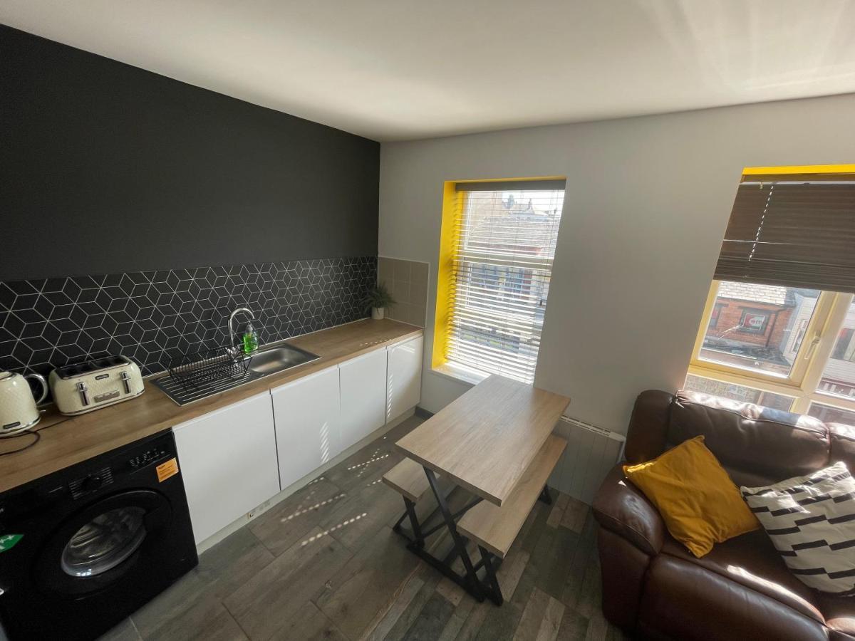The Willow - Superb Spacious 3 Bed Room Apartment Блэкпул Экстерьер фото